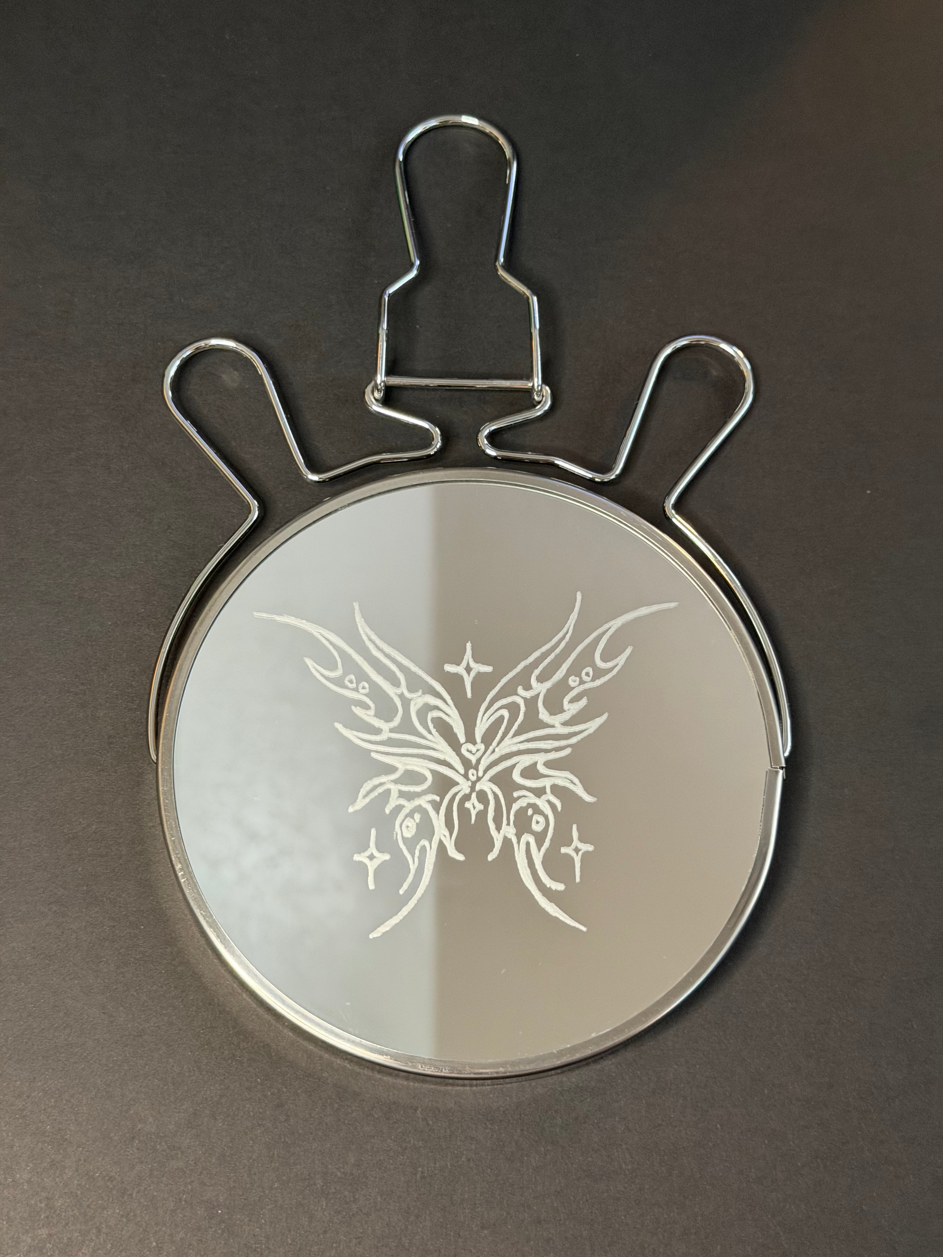 Butterfly mirror